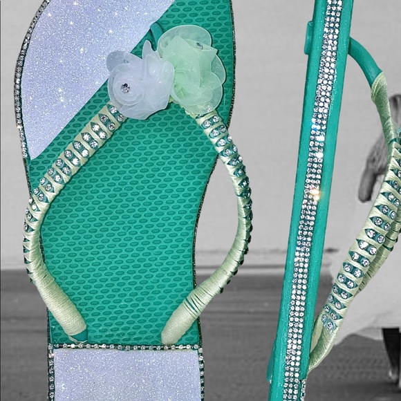 Old navy flip flops| Bridal Shoes| Beach Wedding| Mint Green Size 7-8| crystals - Picture 6 of 16